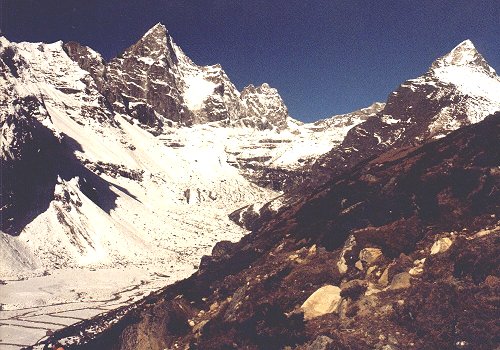 View from Machermo towards Gokyo