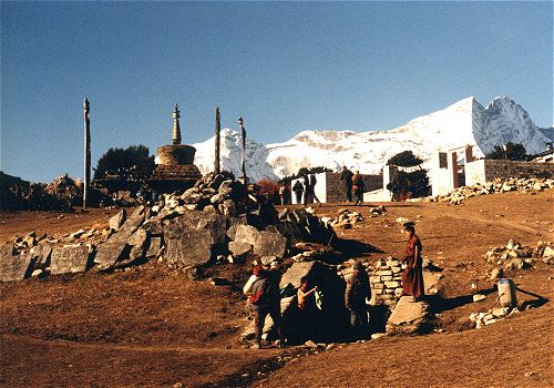 Young monks washing at Tengboche